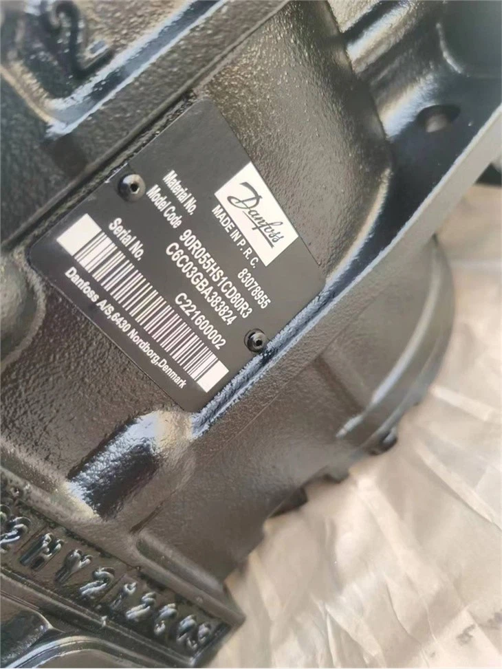 Danfoss 90R 90R055 90L130 90L180 90R130 90R180 90R100 Hydraulic Pump 90R055HS1CD80R3C6C03GBA383824 Pump